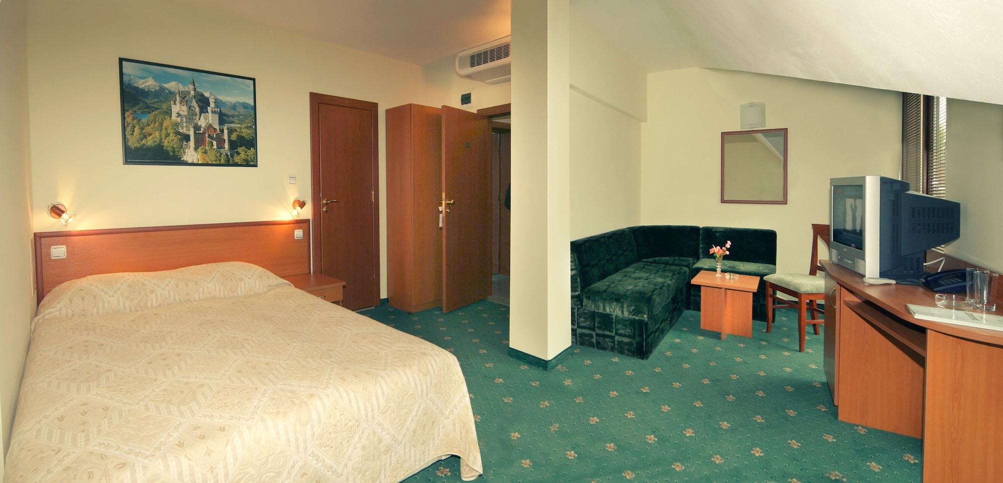 Dionis Hotel Varna Exteriör bild